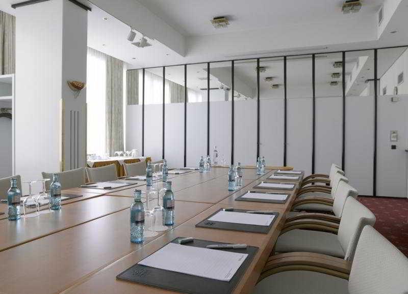 Holiday Inn Munich-Schwabing Udogodnienia zdjęcie