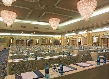 Holiday Inn Munich-Schwabing Zewnętrze zdjęcie