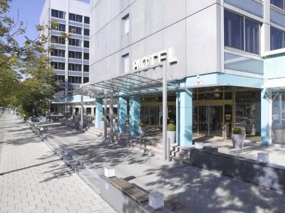 Holiday Inn Munich-Schwabing Zewnętrze zdjęcie
